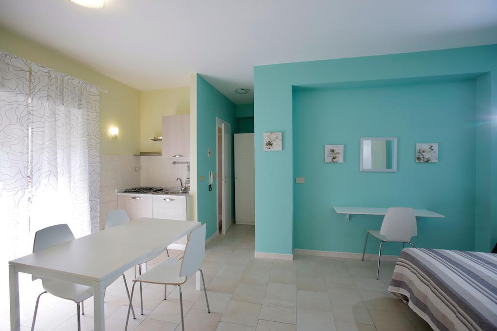 Appartamento Topazio Letojanni Habitación foto