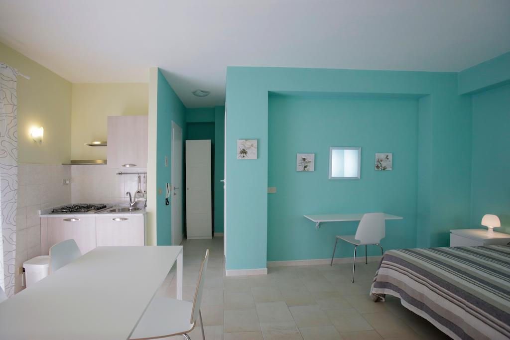 Appartamento Topazio Letojanni Habitación foto